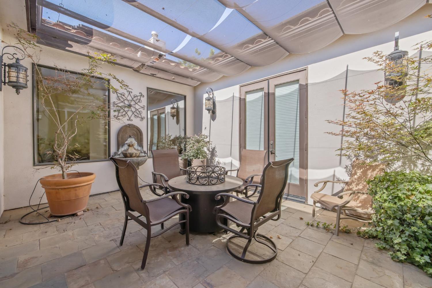 4638 W Lark Ct, Visalia, CA 93291