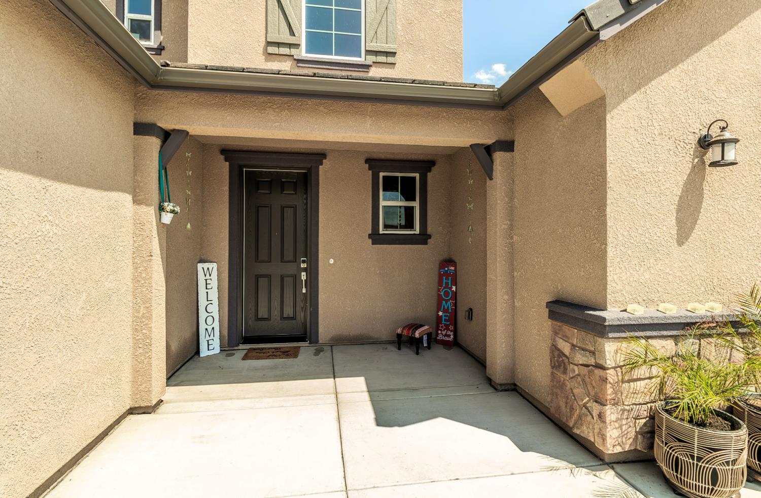 2698 N Arroyo Ave, Fresno, CA 93727