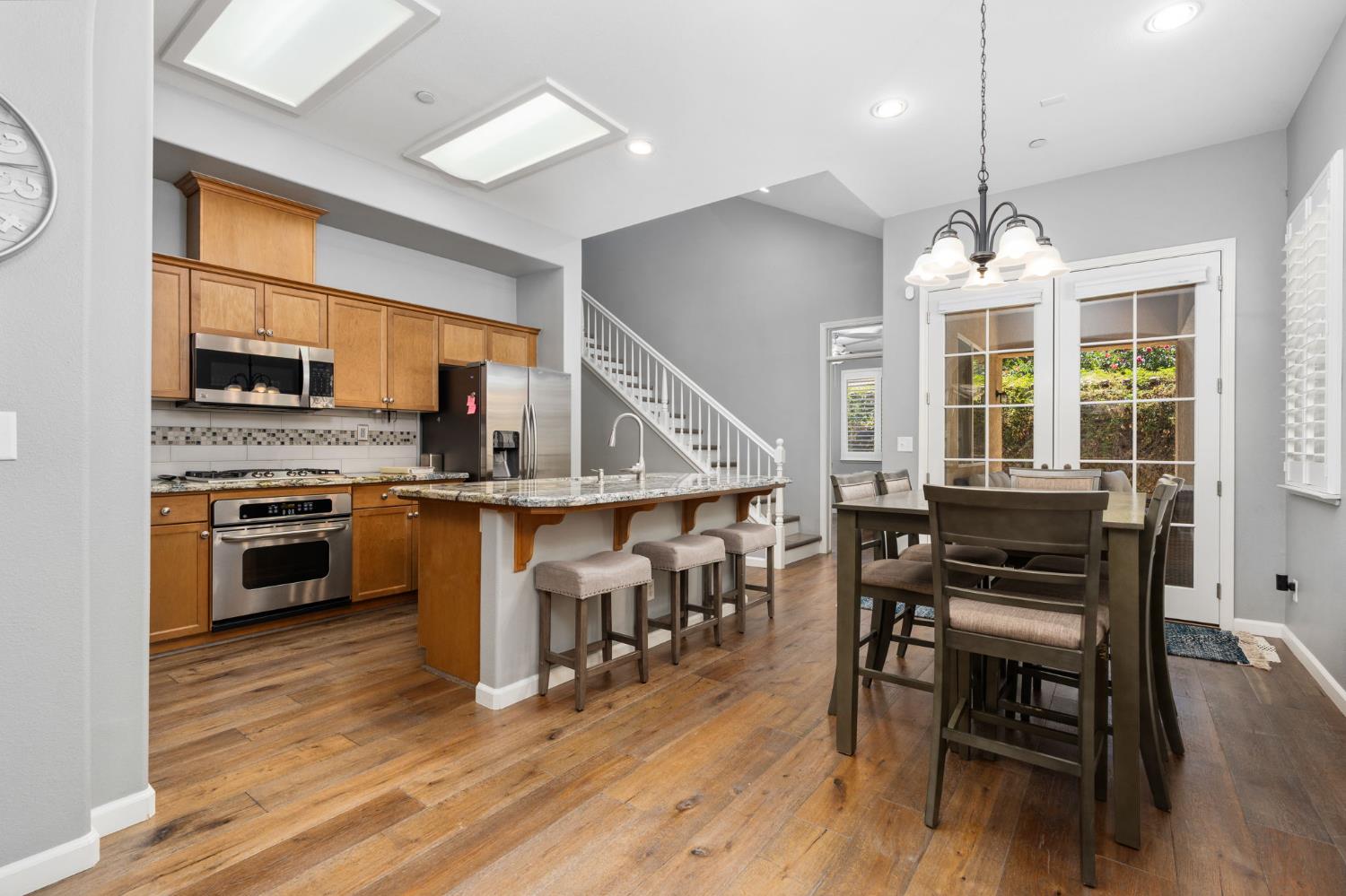 5313 W King Fisher Ln, Fresno, CA 93722