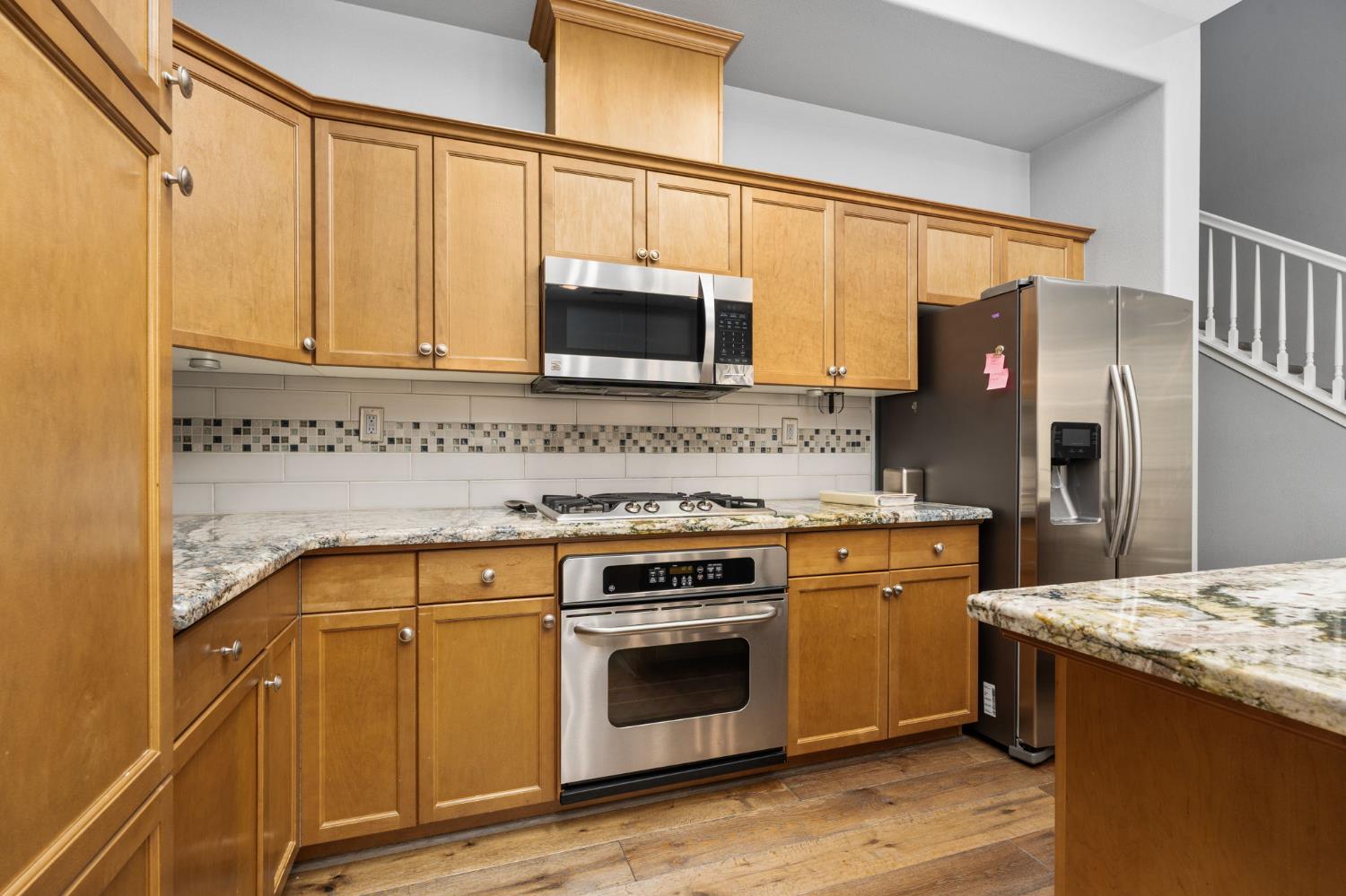 5313 W King Fisher Ln, Fresno, CA 93722