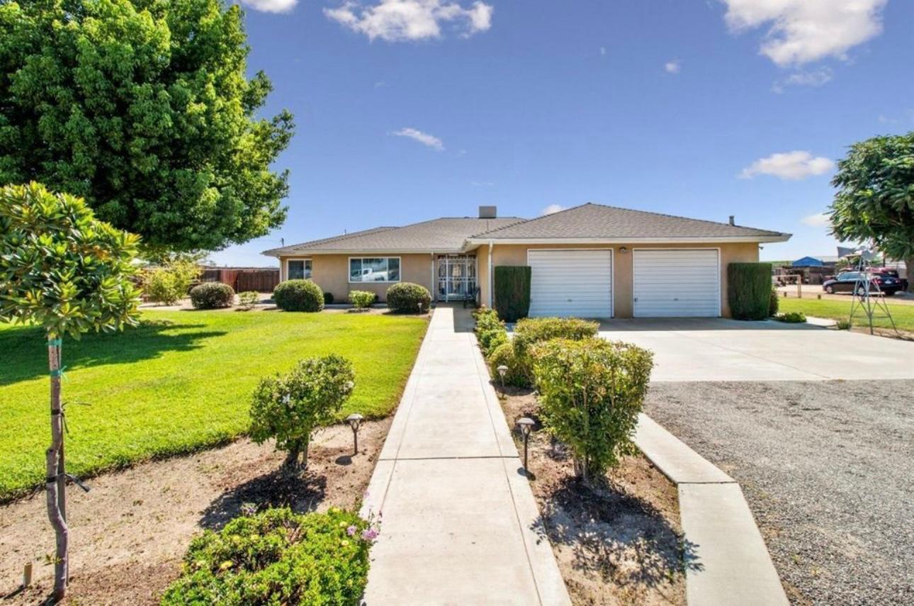 12420 S Chestnut Ave, Fresno, CA 93725