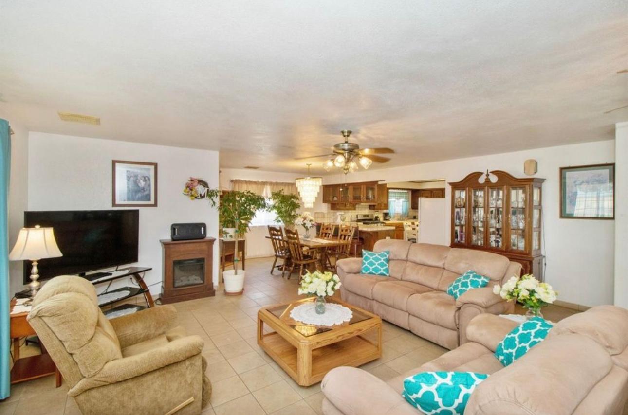 12420 S Chestnut Ave, Fresno, CA 93725