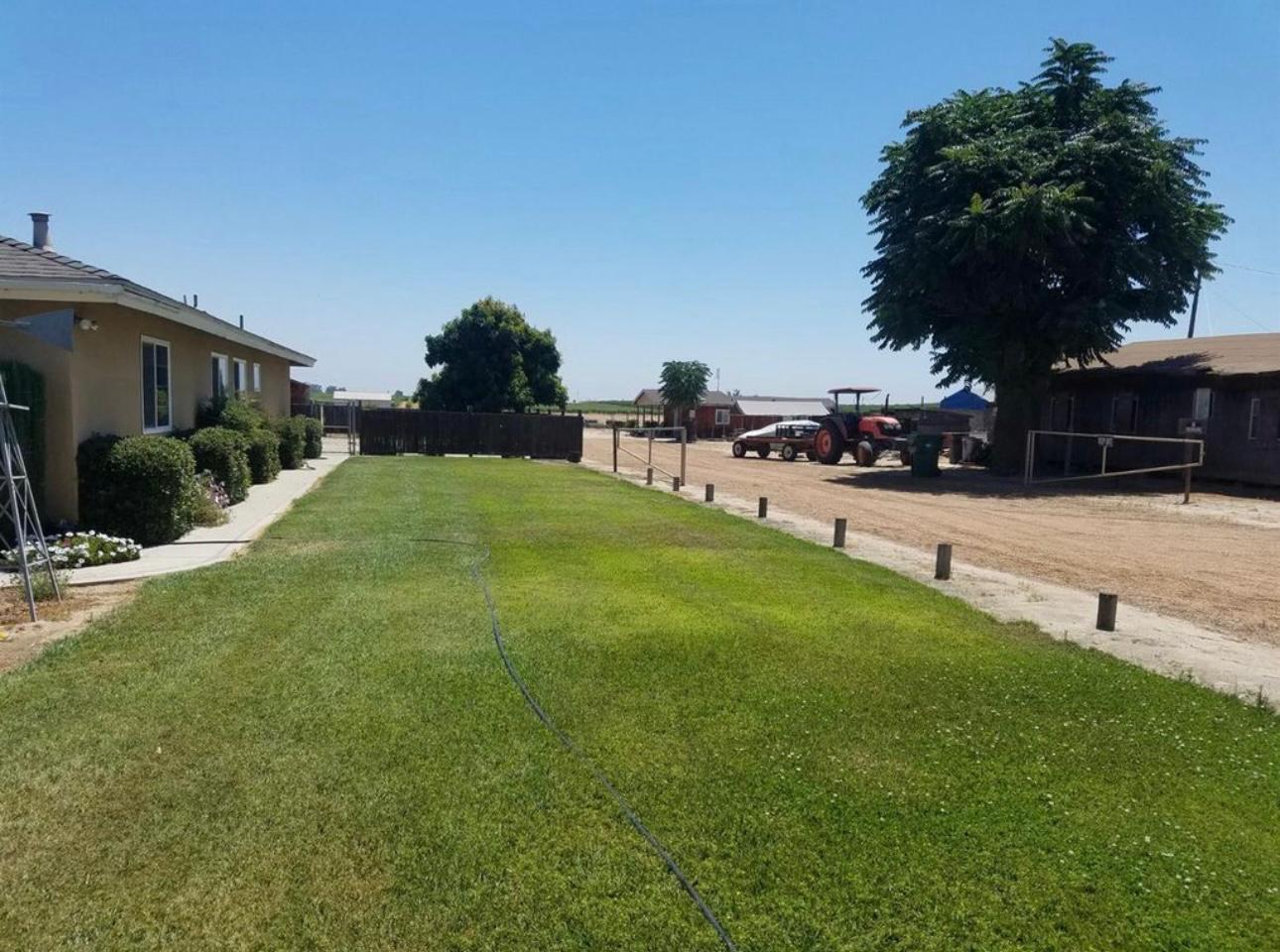 12420 S Chestnut Ave, Fresno, CA 93725