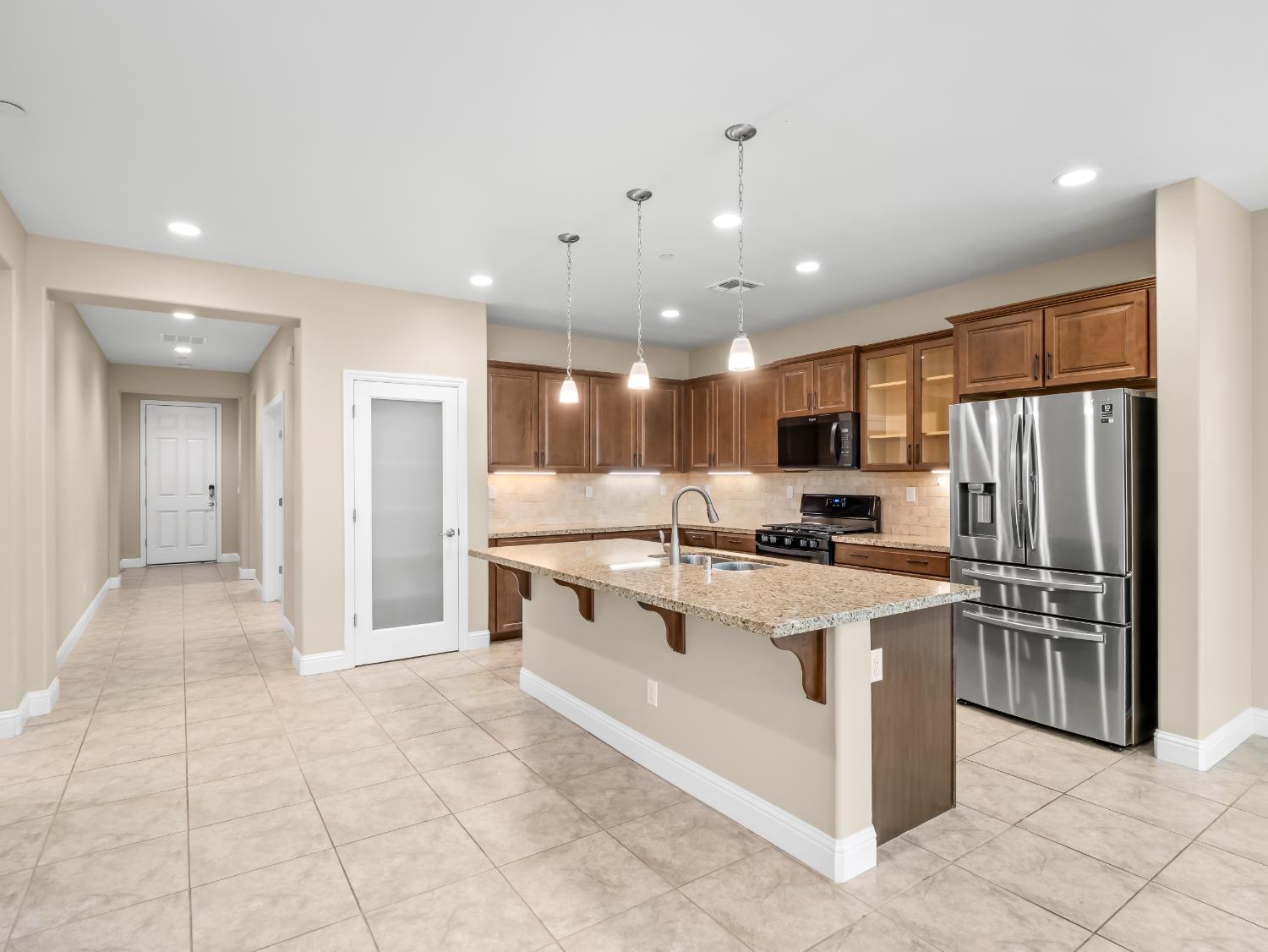 4662 N Casey Ave, Fresno, CA 93723