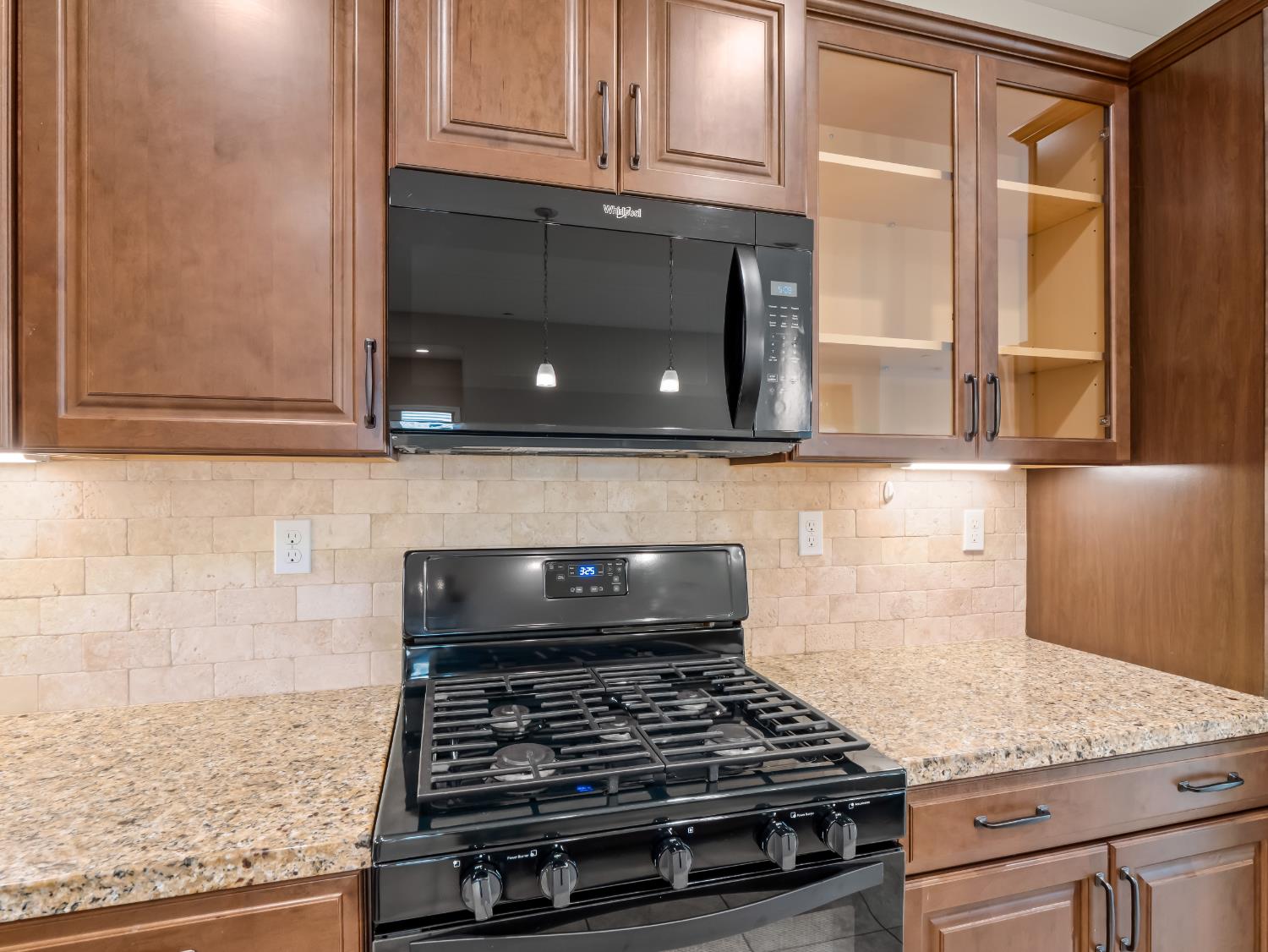 4662 N Casey Ave, Fresno, CA 93723