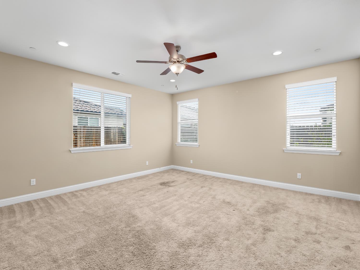 4662 N Casey Ave, Fresno, CA 93723