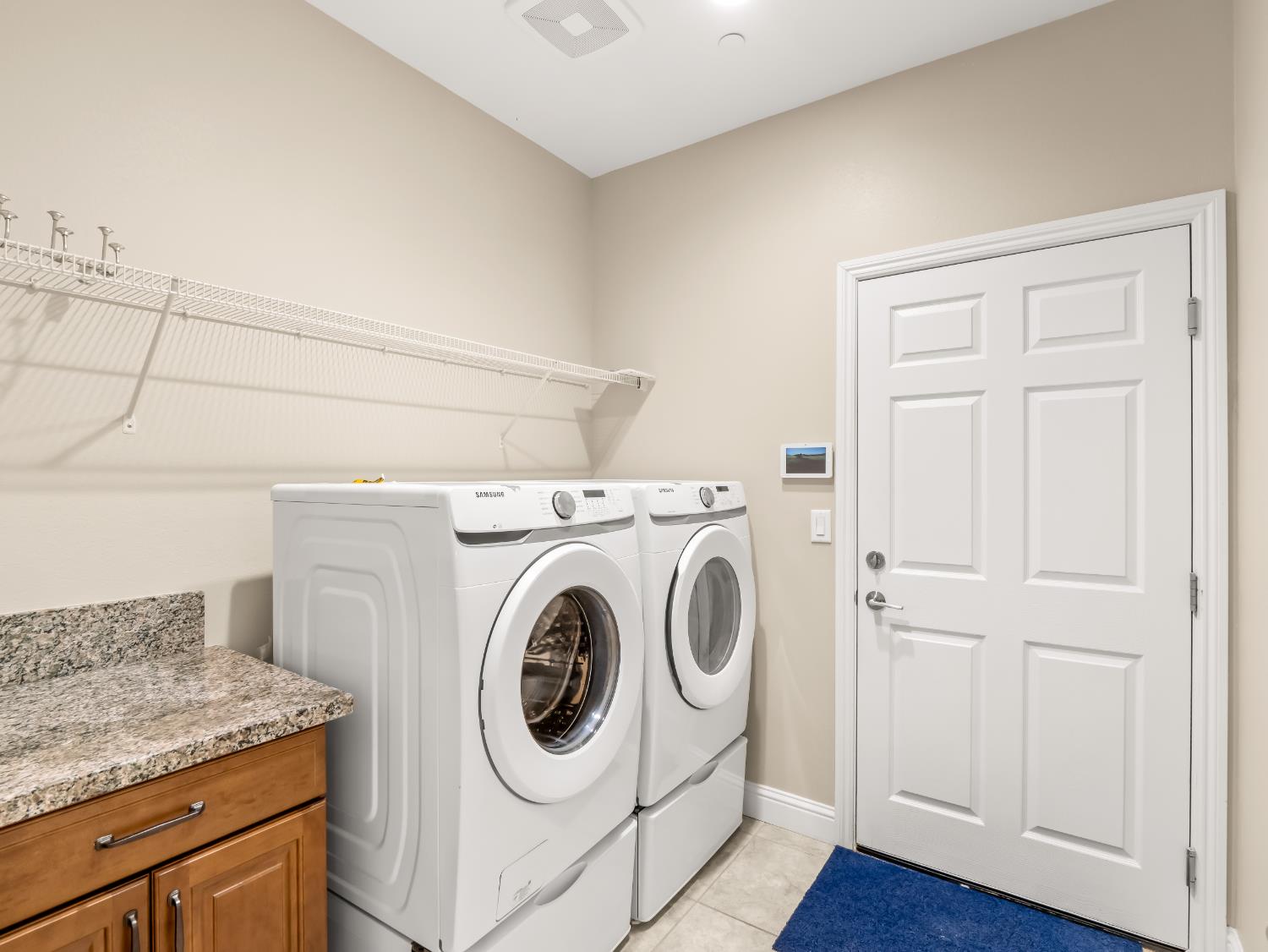 4662 N Casey Ave, Fresno, CA 93723