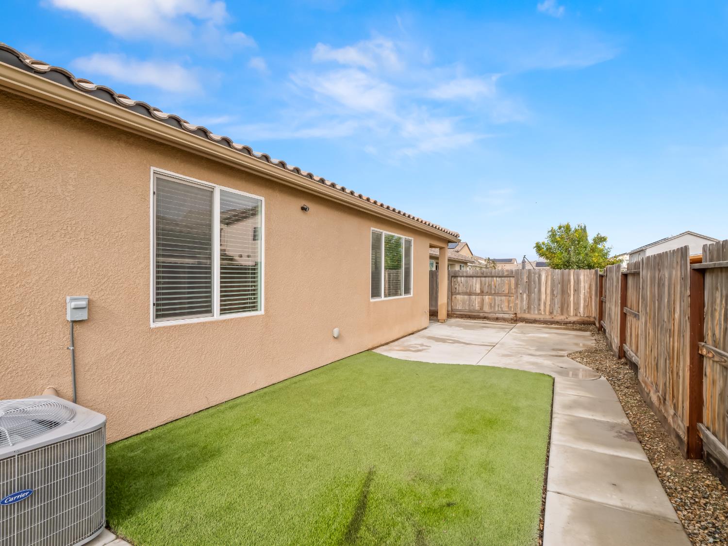 4662 N Casey Ave, Fresno, CA 93723