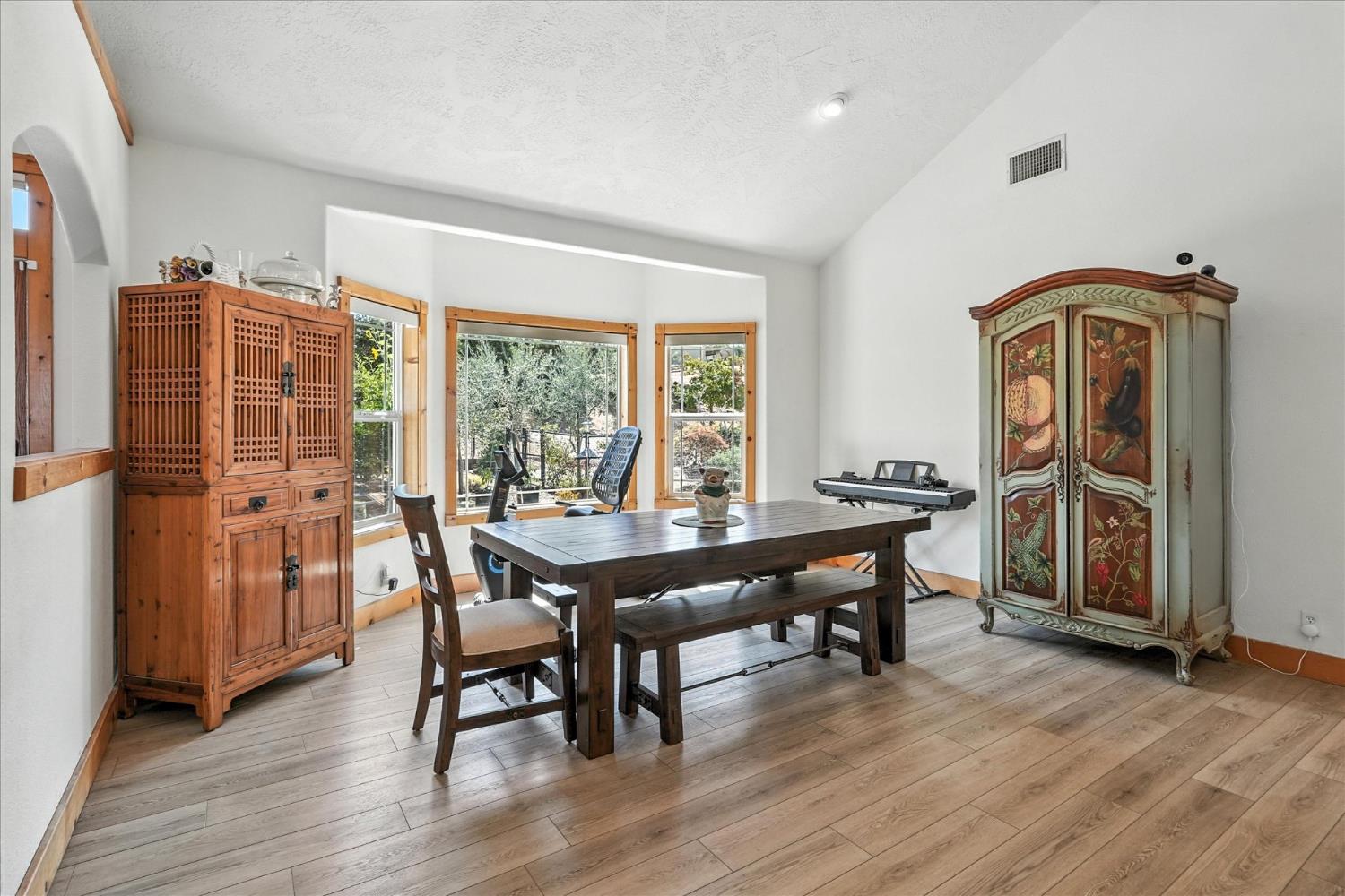 31364 Quartz Mountain Rd, Coarsegold, CA 93614