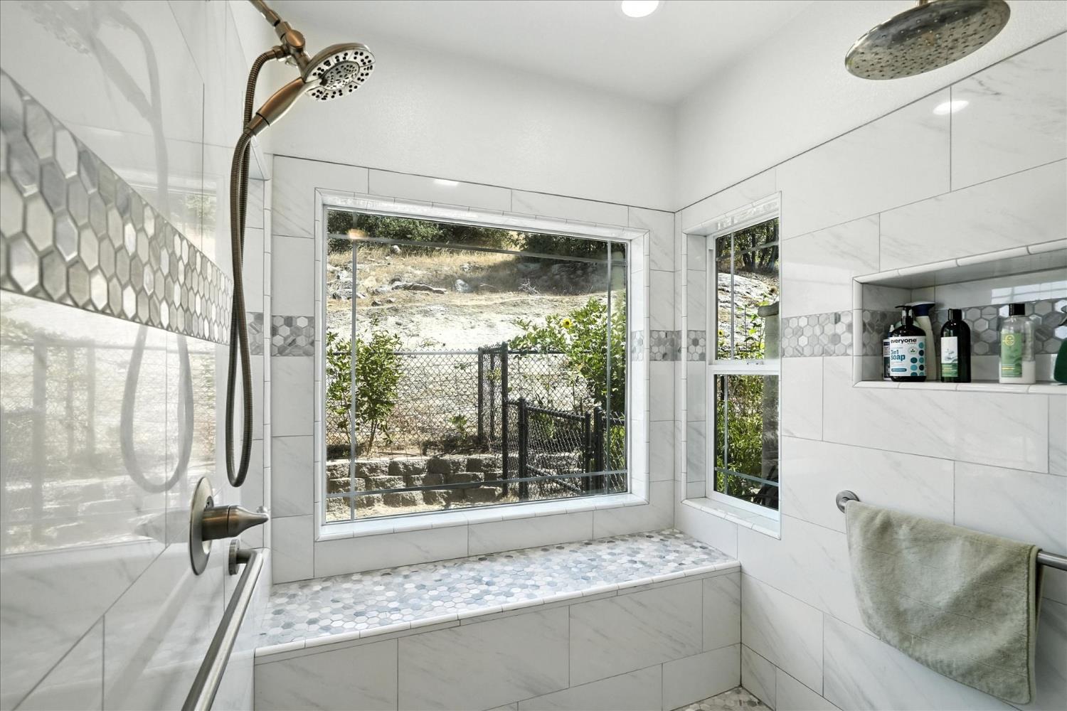 31364 Quartz Mountain Rd, Coarsegold, CA 93614