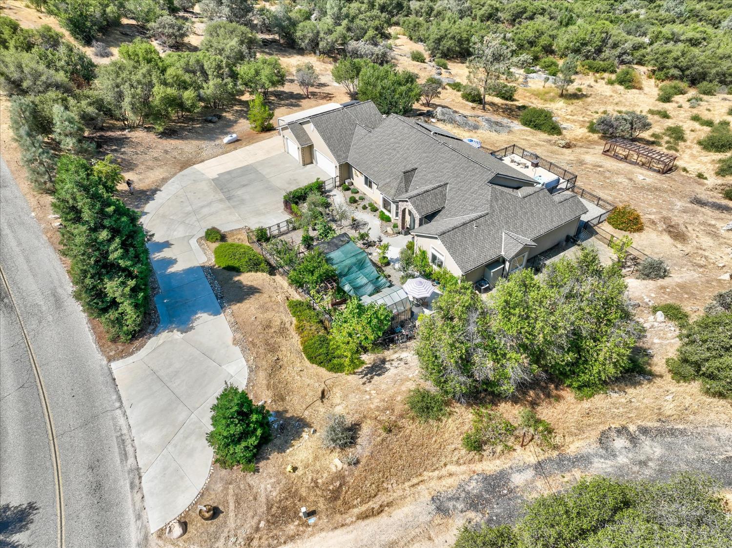 31364 Quartz Mountain Rd, Coarsegold, CA 93614