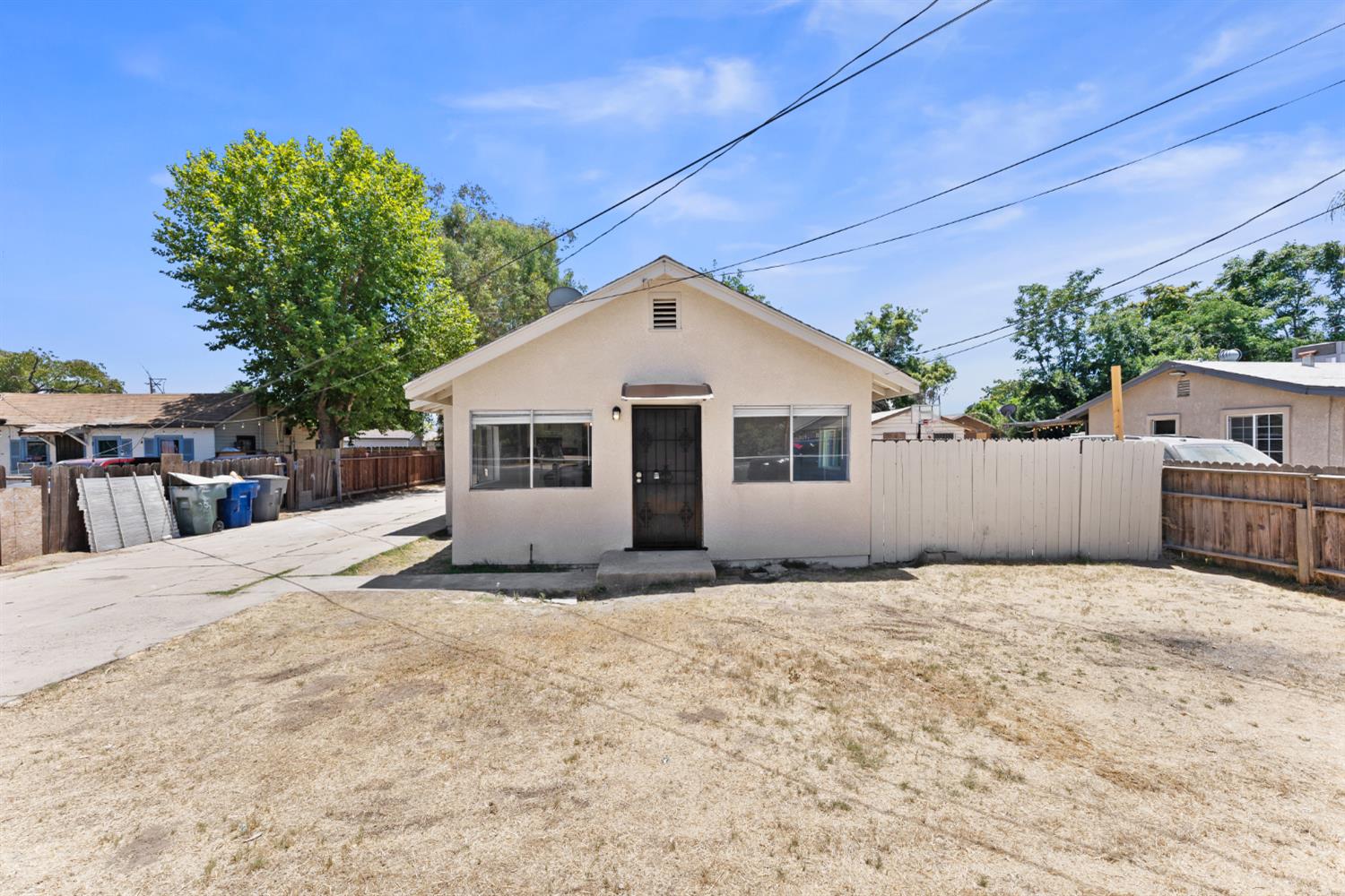4014 E Olive Ave, Fresno, CA 93702
