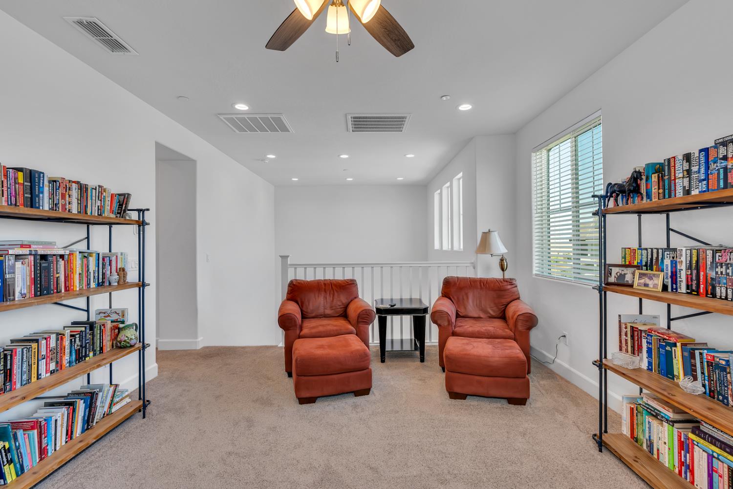 253 Peters Ln S, Madera, CA 93636