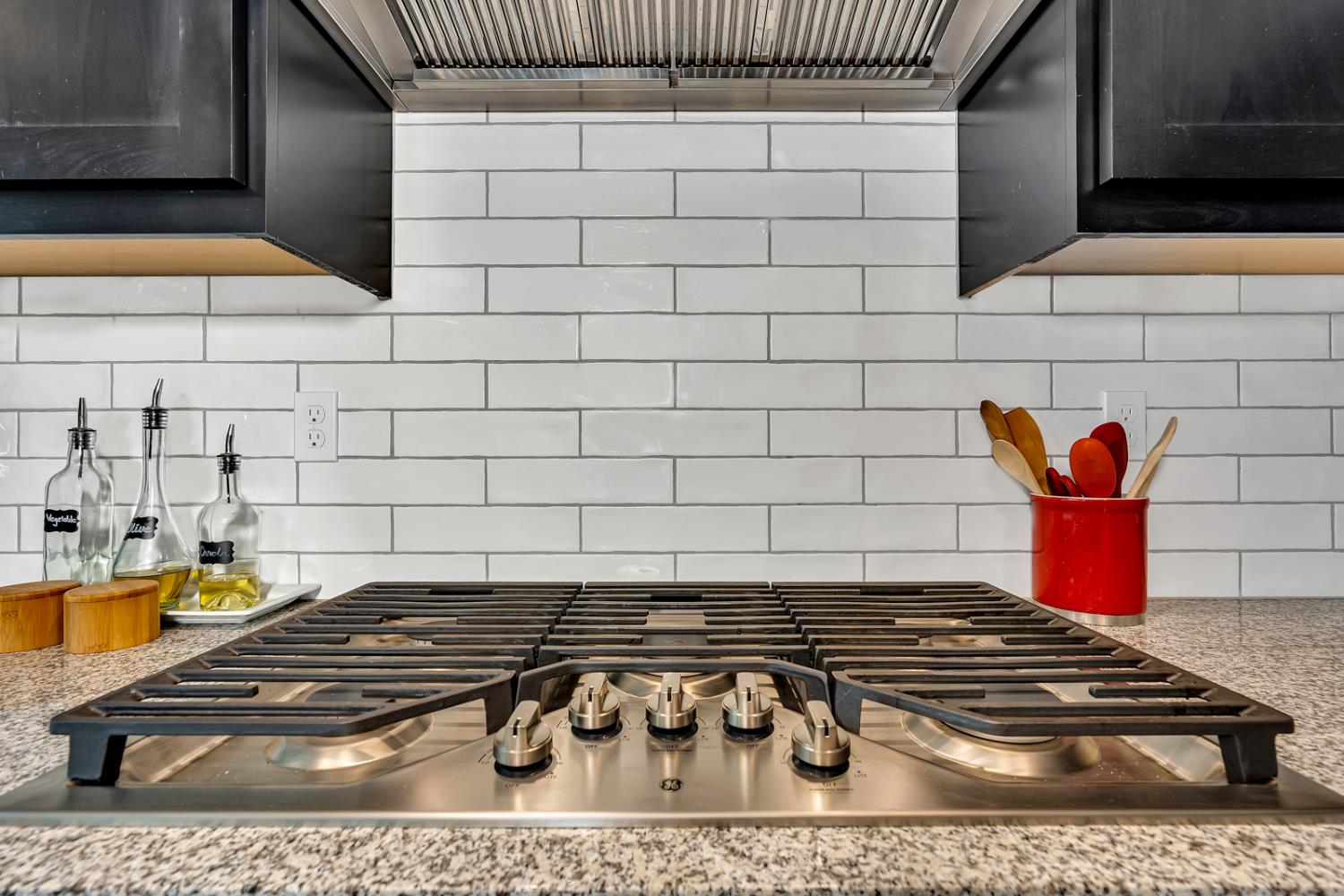 253 Peters Ln S, Madera, CA 93636