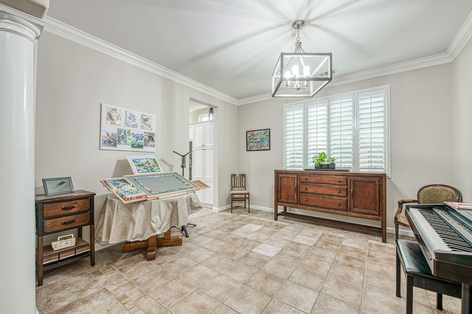 4626 N Arrow Ridge Way, Clovis, CA 93619