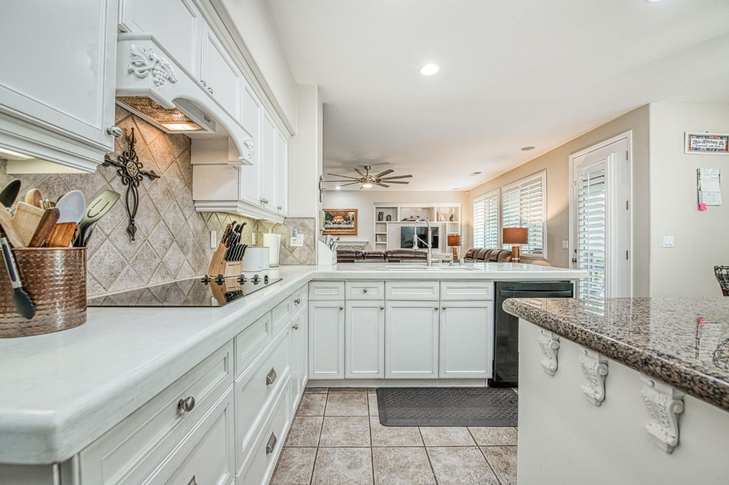 4626 N Arrow Ridge Way, Clovis, CA 93619