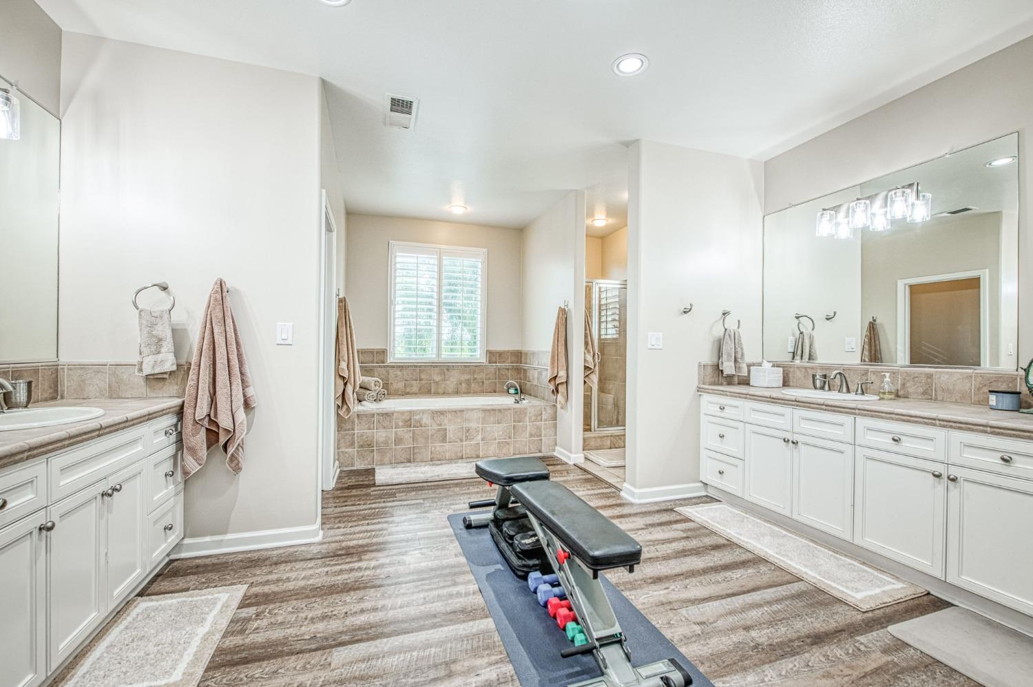 4626 N Arrow Ridge Way, Clovis, CA 93619