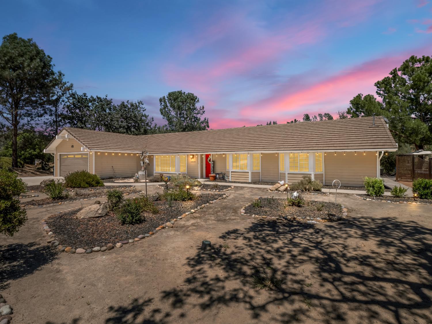 28899 Limestone Way, Coarsegold, CA 93614