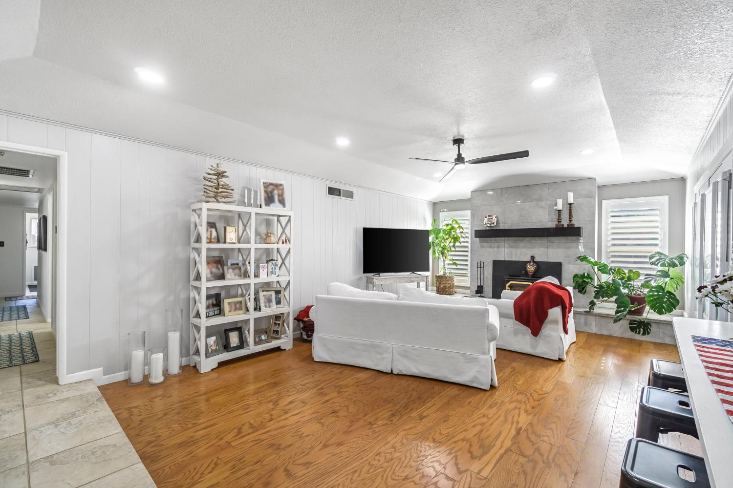 6658 N Thorne Ave, Fresno, CA 93711