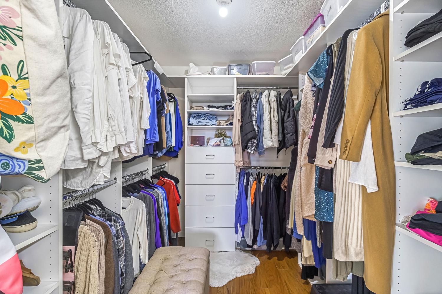 6658 N Thorne Ave, Fresno, CA 93711