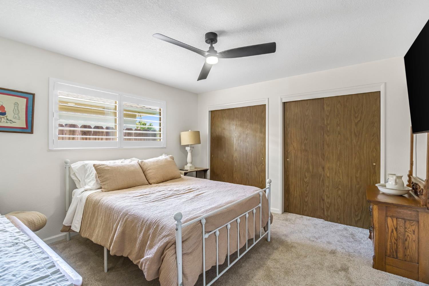 6658 N Thorne Ave, Fresno, CA 93711