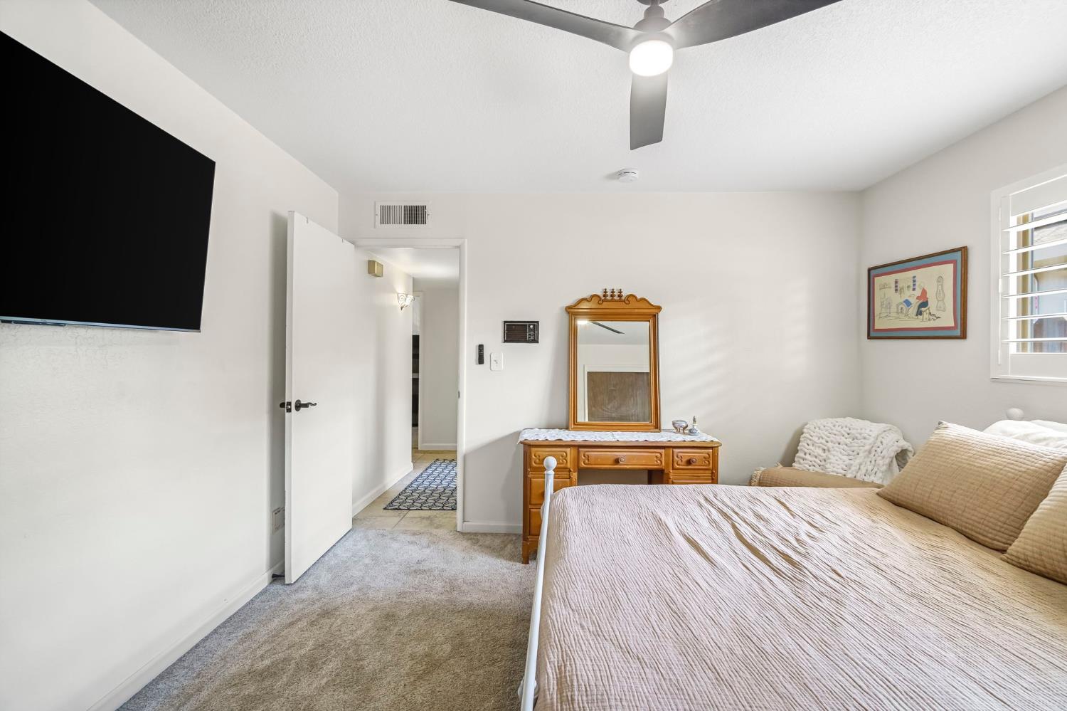 6658 N Thorne Ave, Fresno, CA 93711