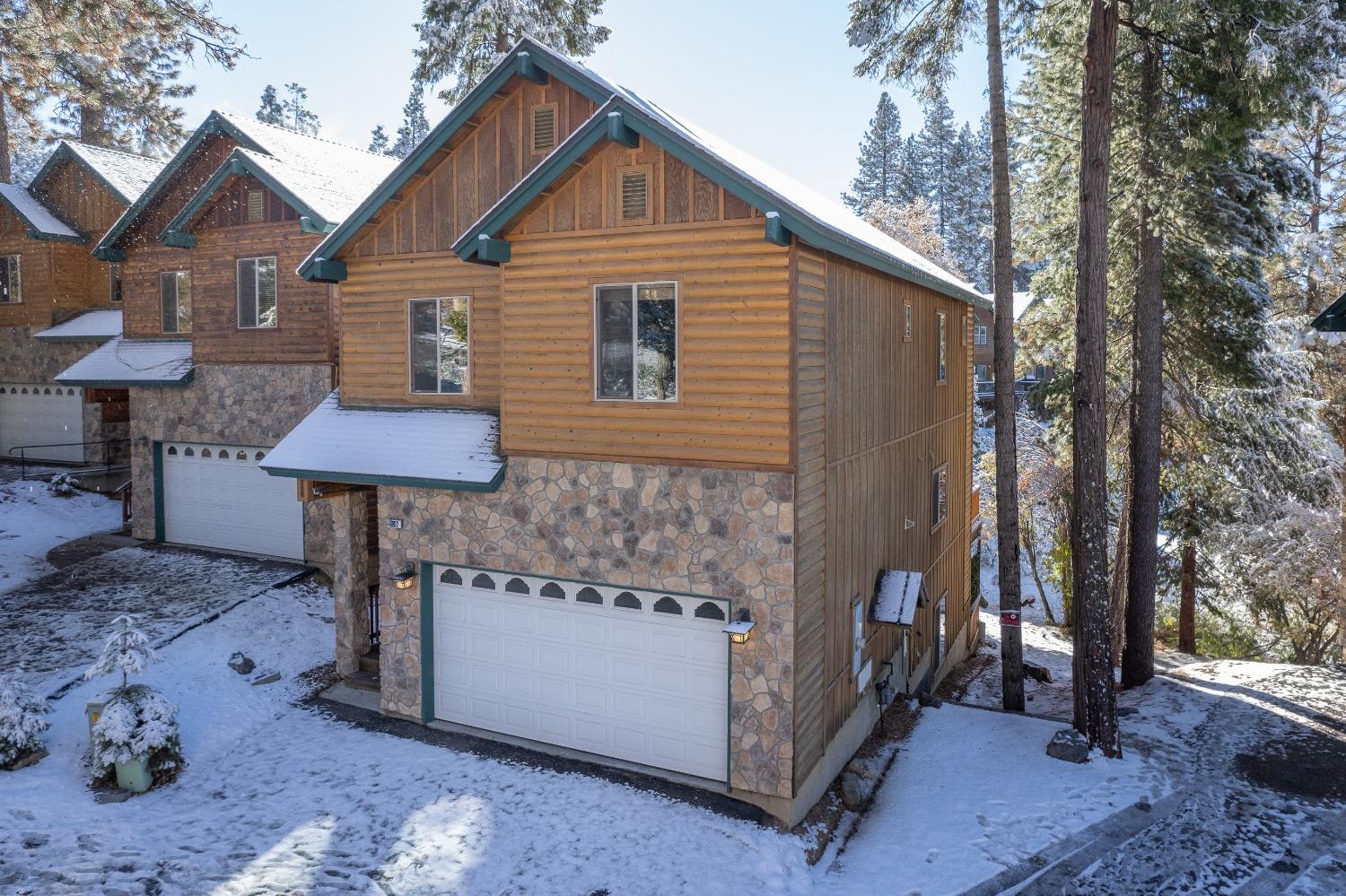 40862 Village Pass Ln, Shaver Lake, CA 93664