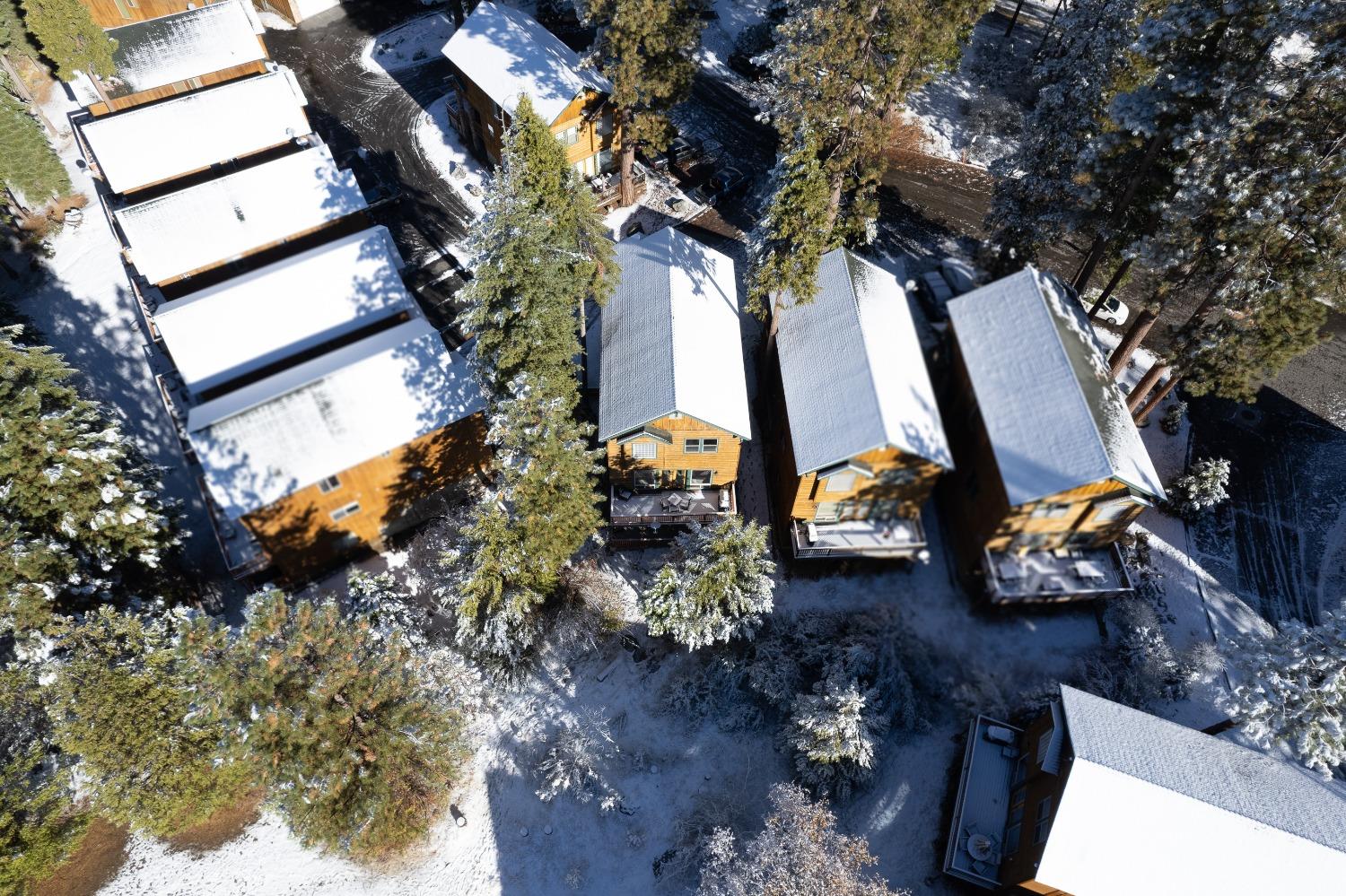 40862 Village Pass Ln, Shaver Lake, CA 93664