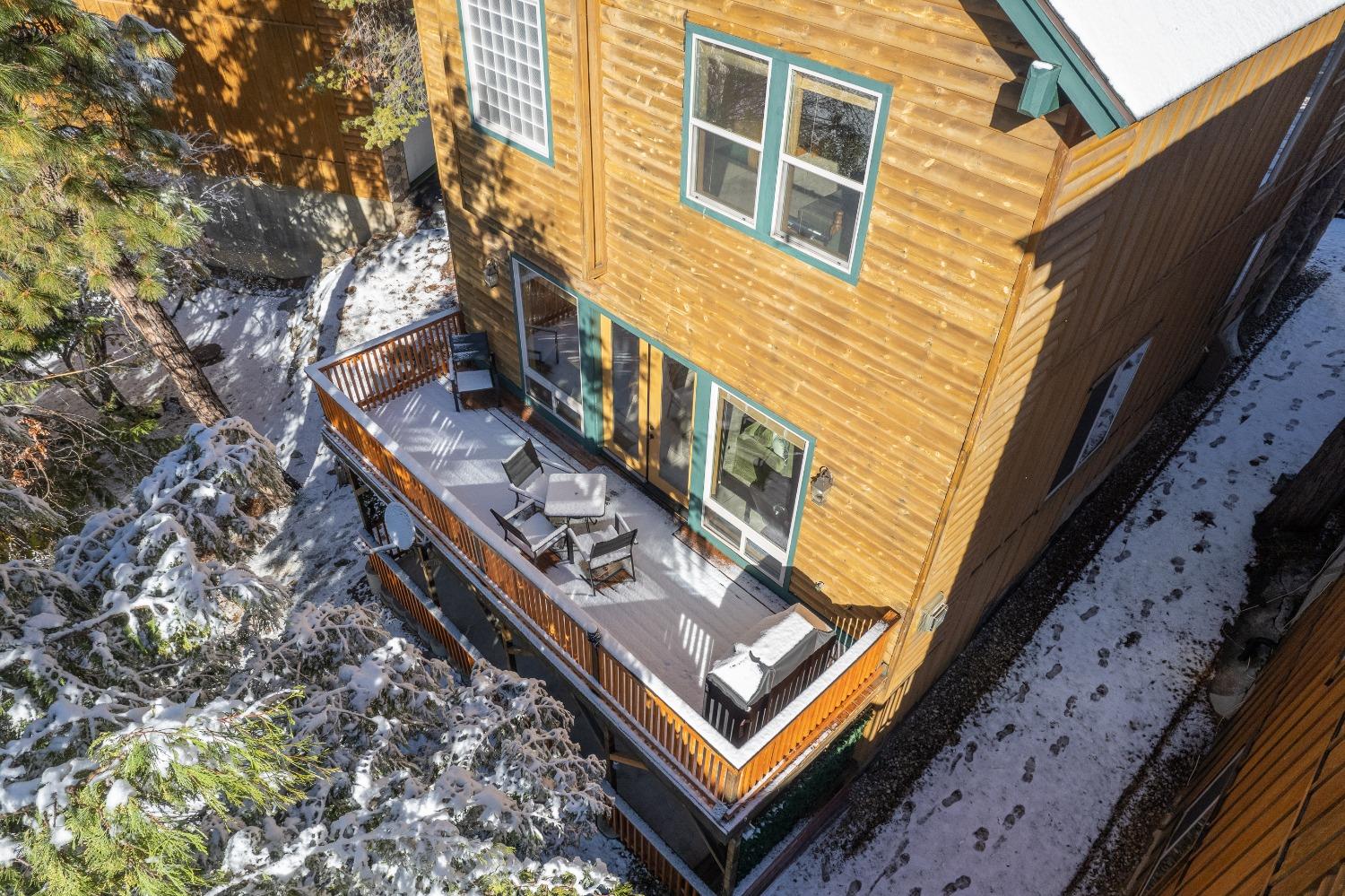 40862 Village Pass Ln, Shaver Lake, CA 93664