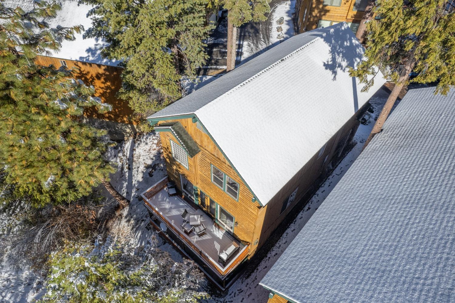 40862 Village Pass Ln, Shaver Lake, CA 93664