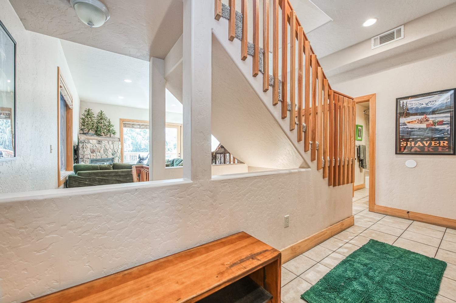 40862 Village Pass Ln, Shaver Lake, CA 93664