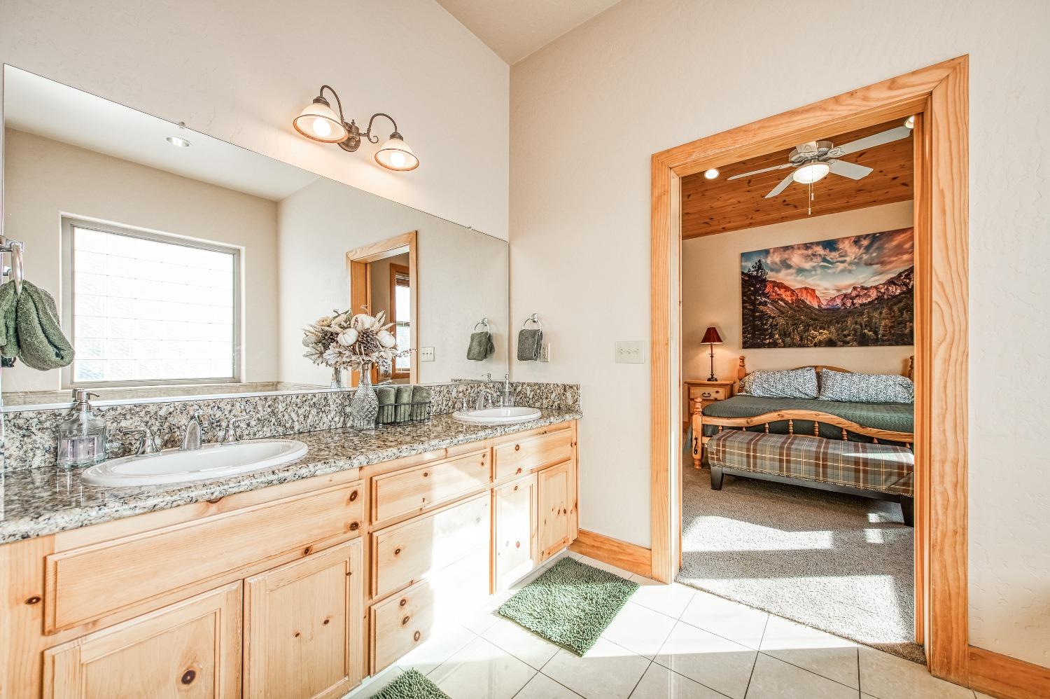 40862 Village Pass Ln, Shaver Lake, CA 93664