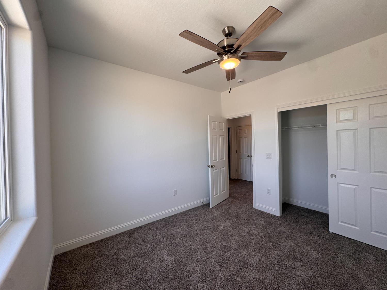 412 W Escalon, Clovis, CA 93612