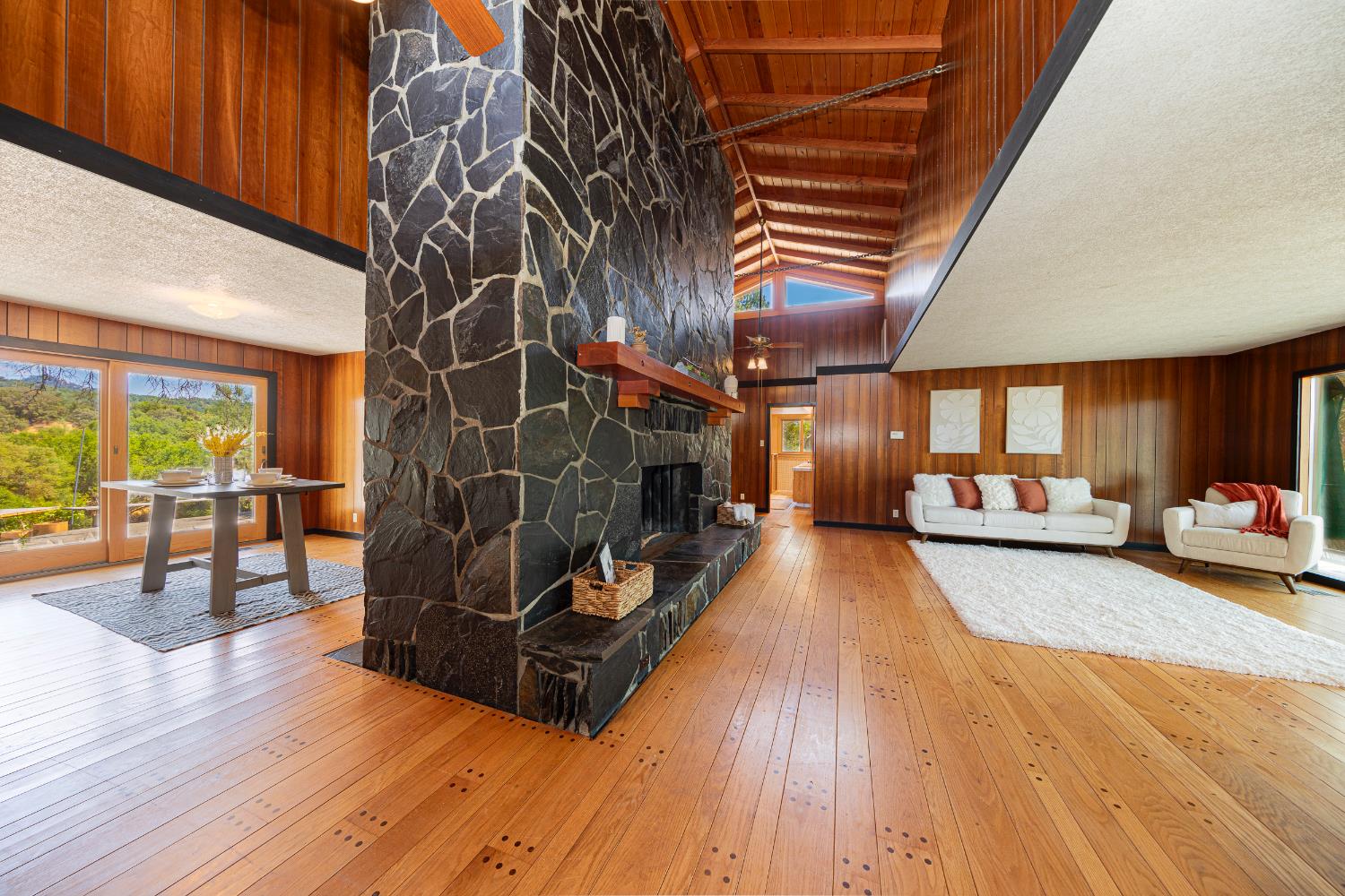 4482 HIRSCH, Mariposa, CA 95338