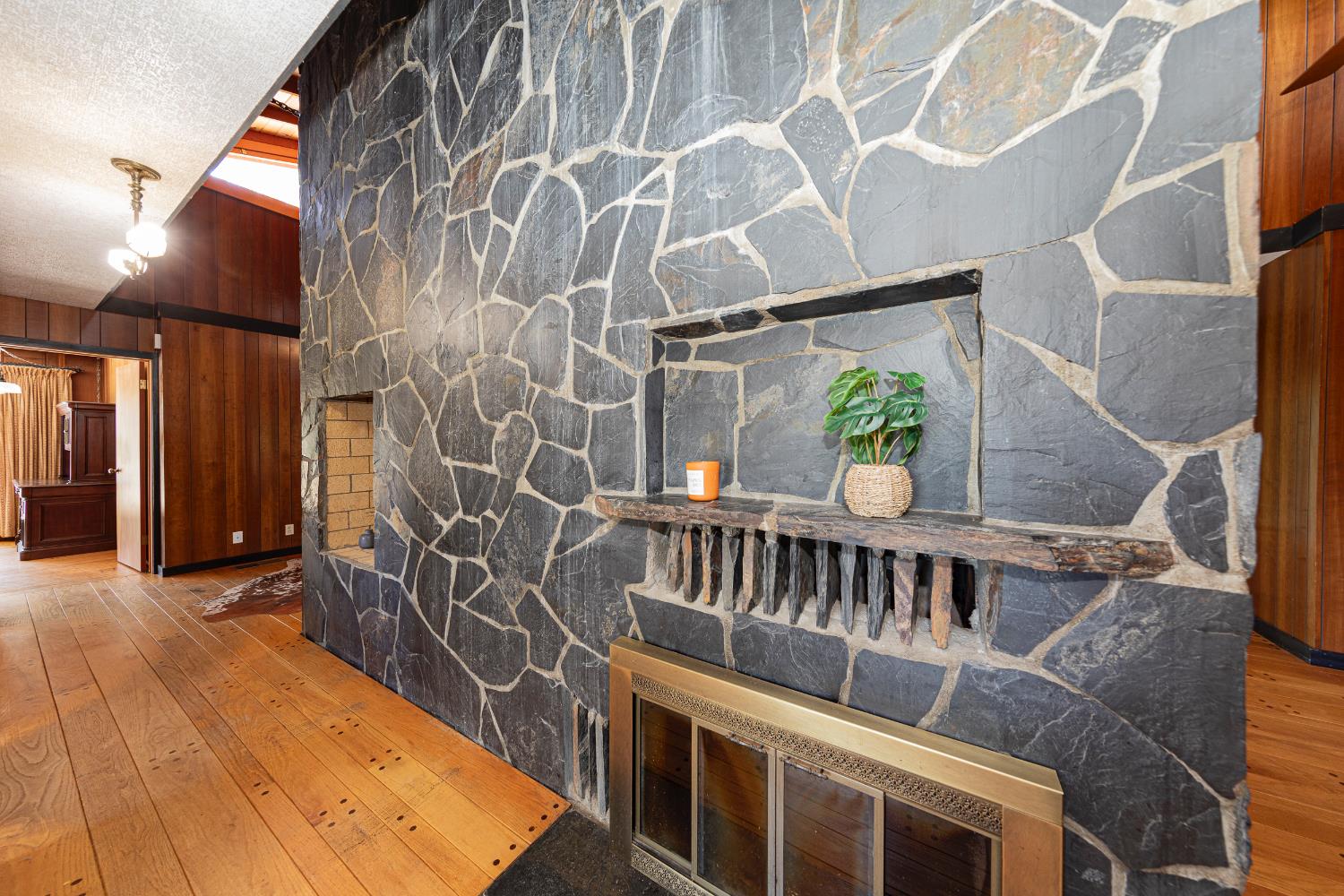 4482 HIRSCH, Mariposa, CA 95338