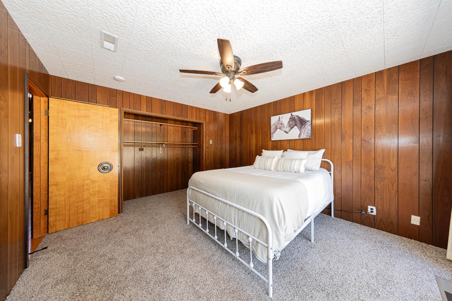 4482 HIRSCH, Mariposa, CA 95338