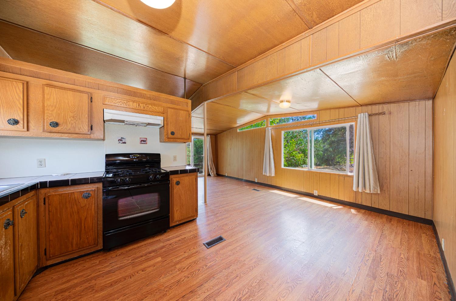 4482 HIRSCH, Mariposa, CA 95338