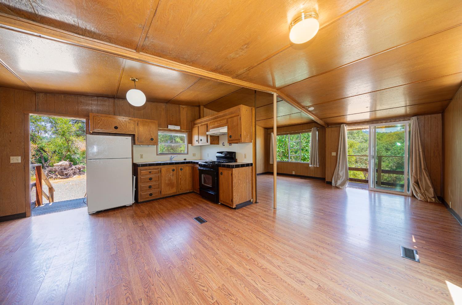 4482 HIRSCH, Mariposa, CA 95338