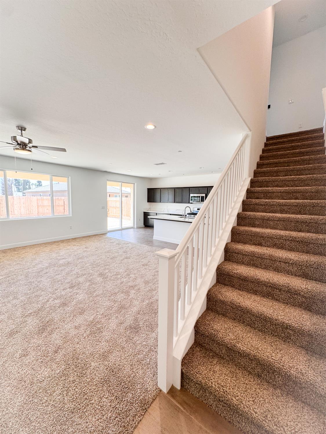 454 W Windsor, Clovis, CA 93612