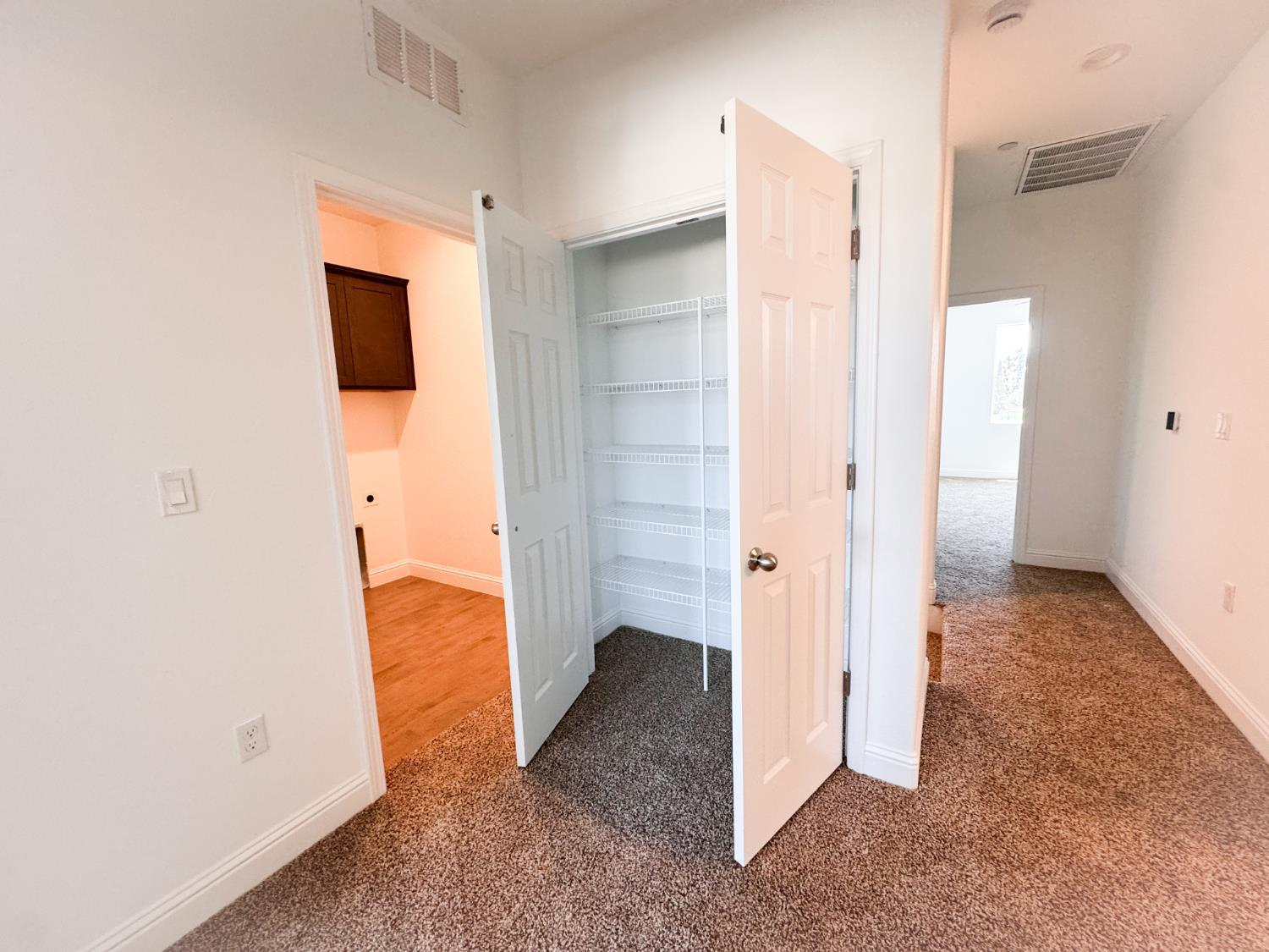 454 W Windsor, Clovis, CA 93612