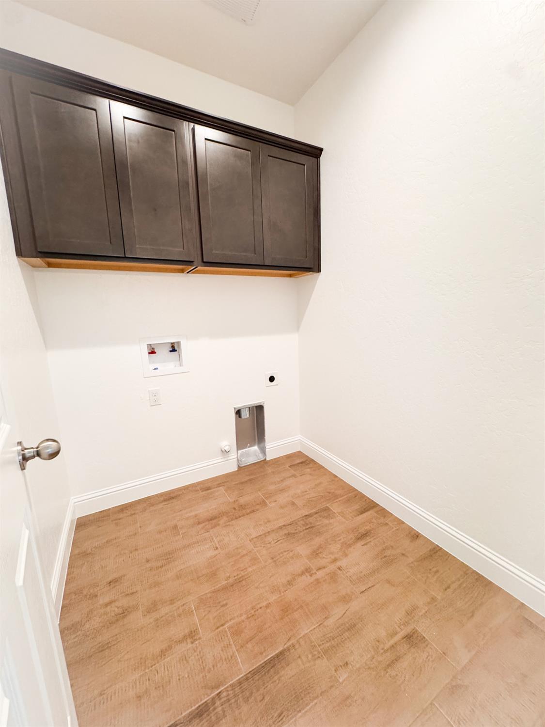 454 W Windsor, Clovis, CA 93612