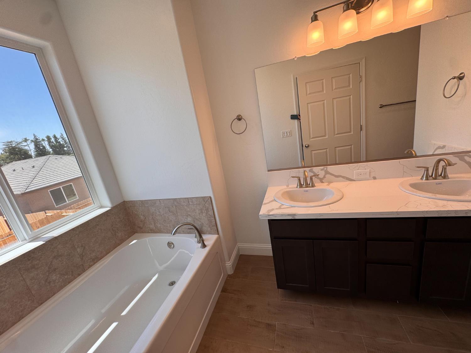 454 W Windsor, Clovis, CA 93612