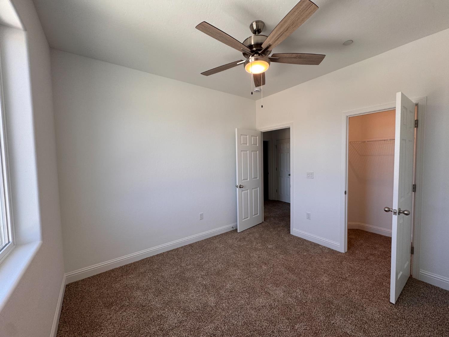 454 W Windsor, Clovis, CA 93612