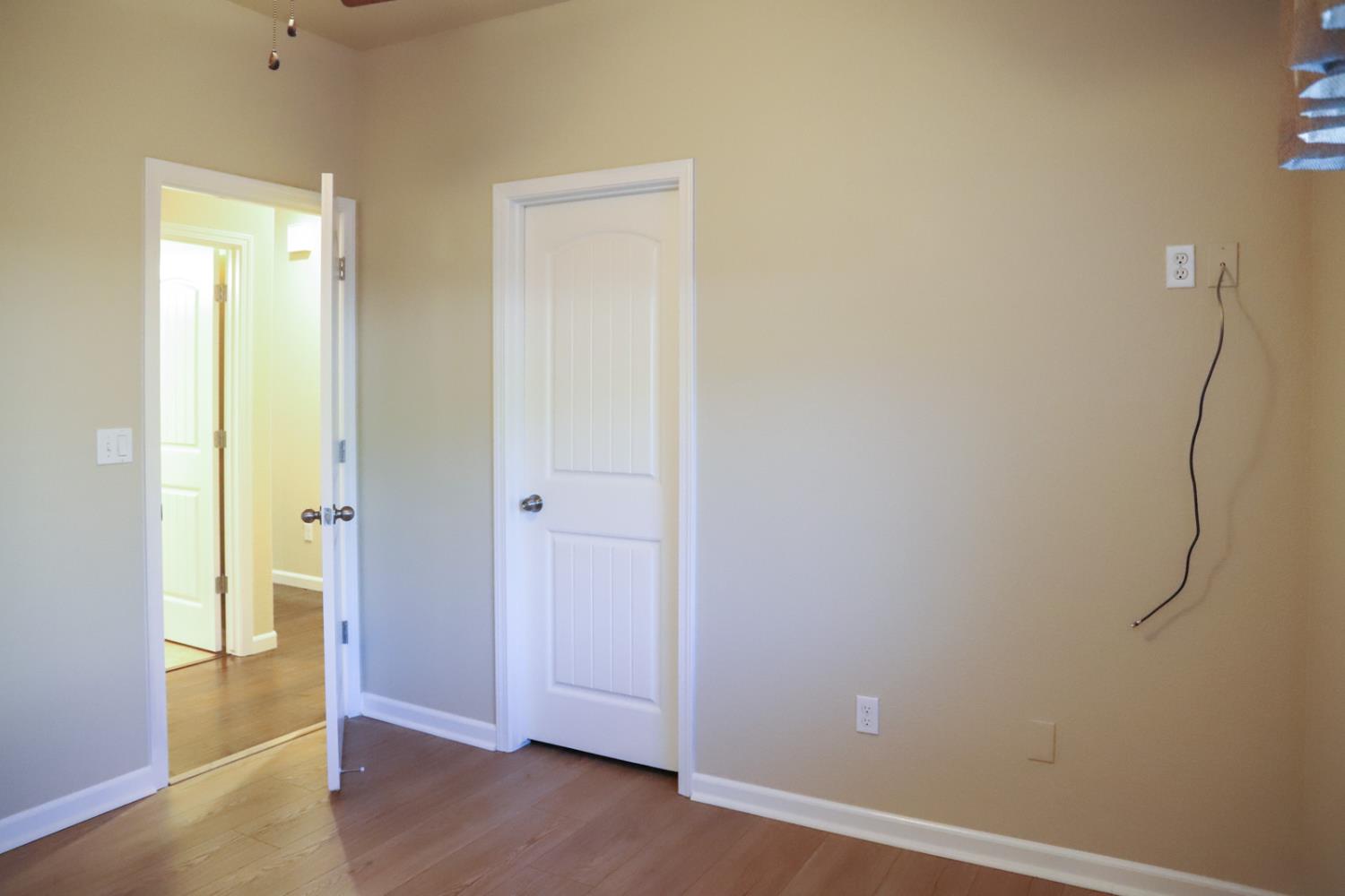 2981 Sierra Madre Ave, Clovis, CA 93611