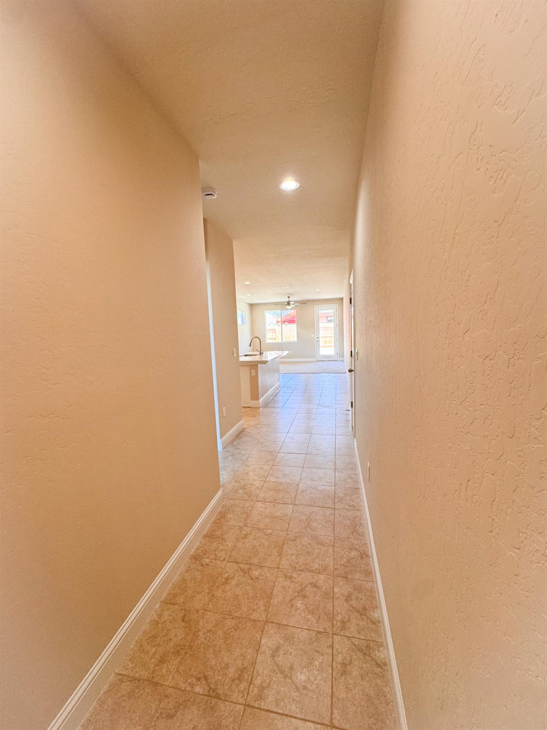 467 W Gibson, Clovis, CA 93612