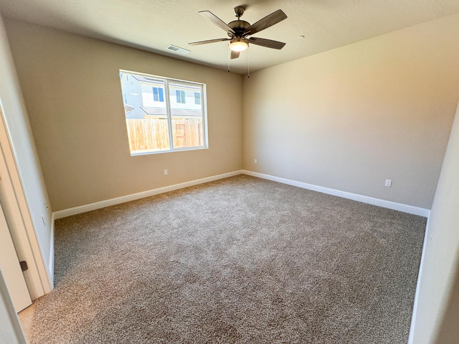 467 W Gibson, Clovis, CA 93612