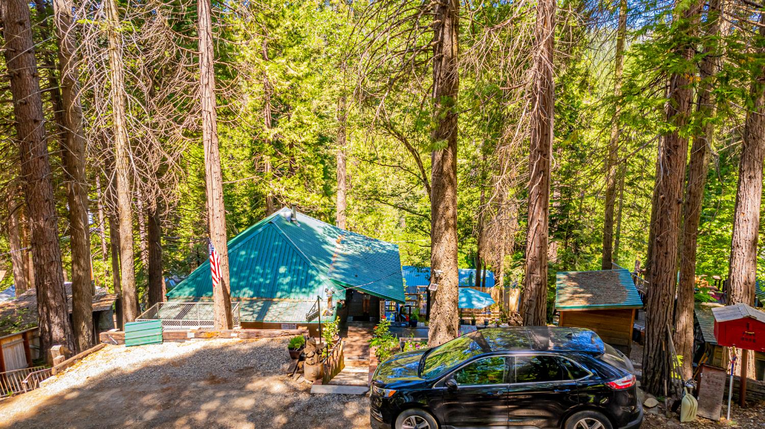 49988 Locust Rd, Oakhurst, CA 93644