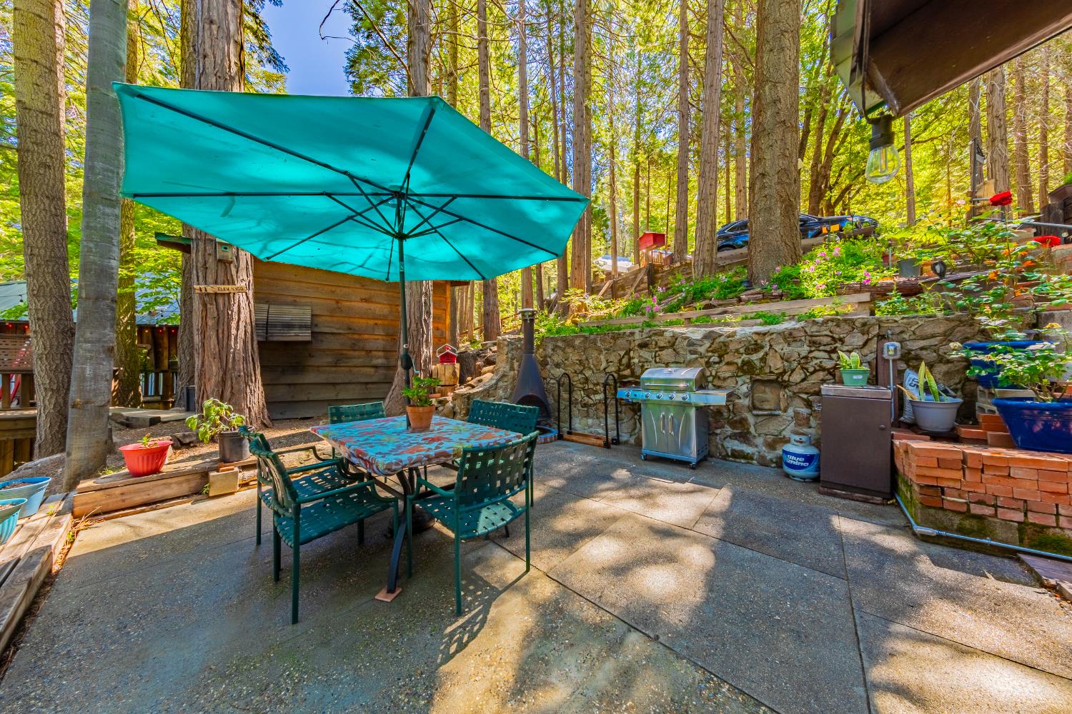 49988 Locust Rd, Oakhurst, CA 93644