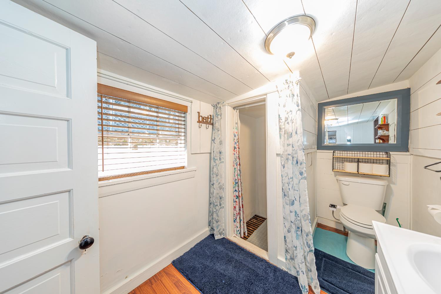 49988 Locust Rd, Oakhurst, CA 93644