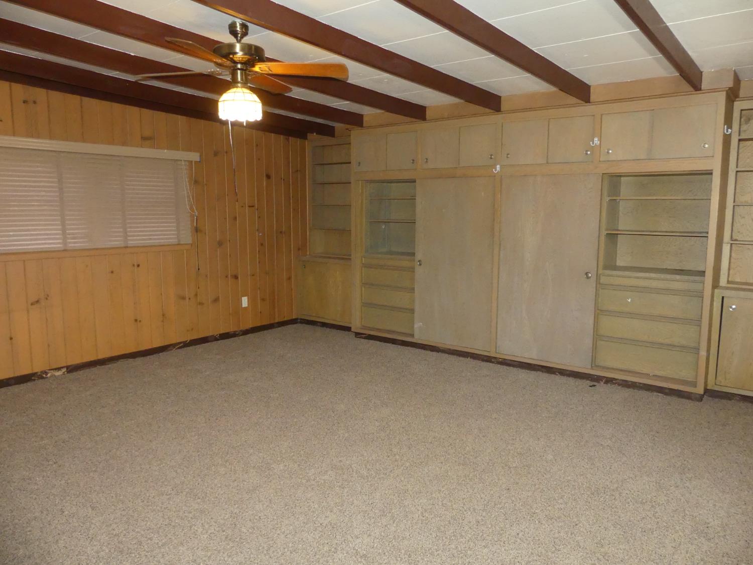 12115 S Temperance Ave, Selma, CA 93662